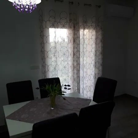 Apartment Vedran Kastela Exterior photo